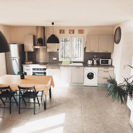 Bas De Villa. Cote D'Azur, A 20 Kms De Nice Contes  المظهر الخارجي الصورة