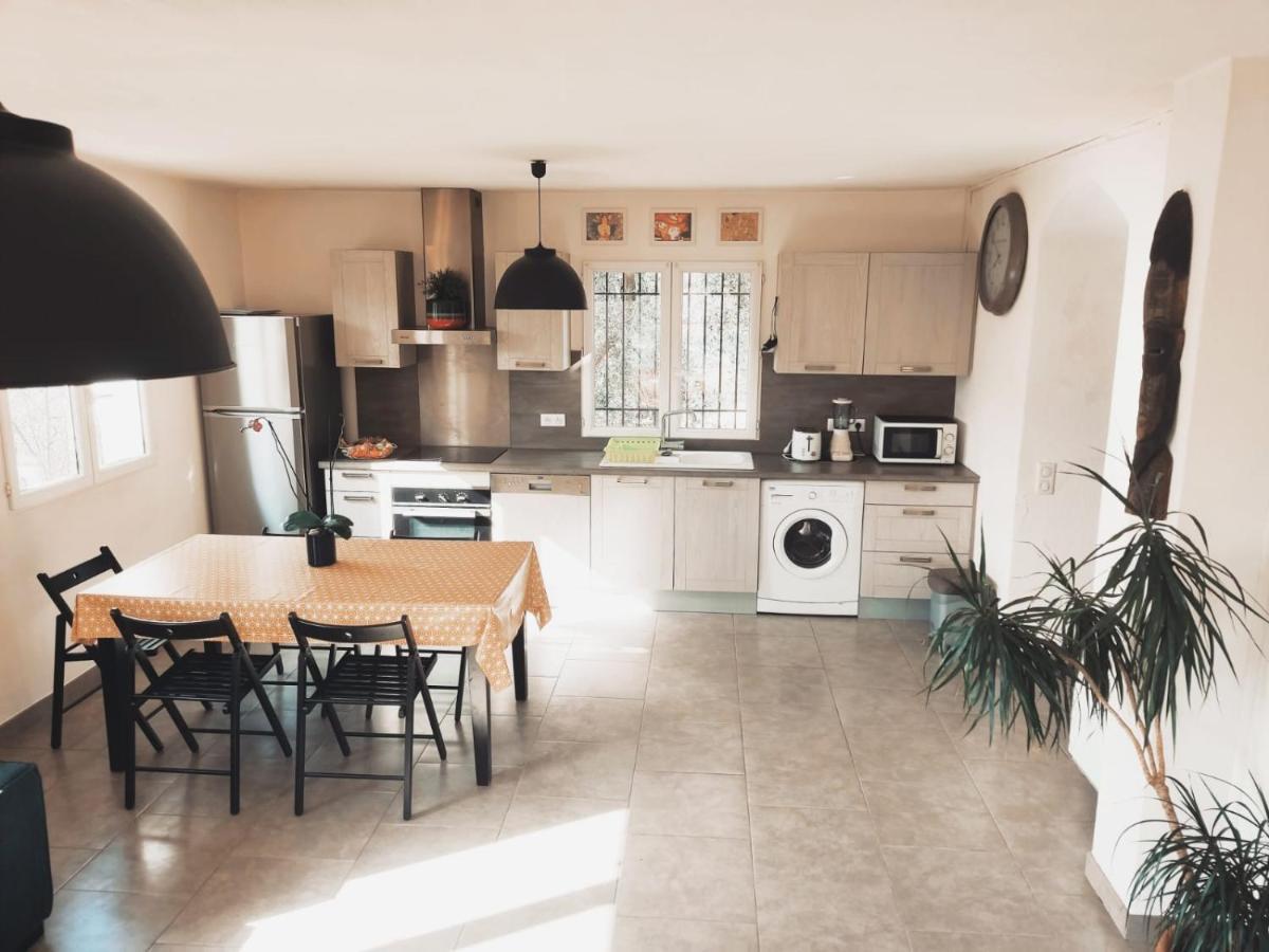 Bas De Villa. Cote D'Azur, A 20 Kms De Nice Contes  المظهر الخارجي الصورة